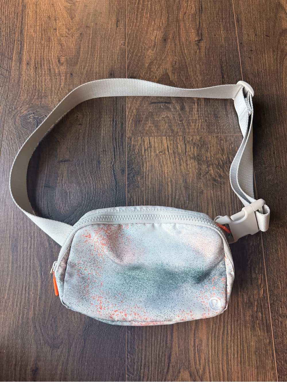 Lululemon Everyday Belt Bag in Light Grey with Speckled Orange & Teal Accents